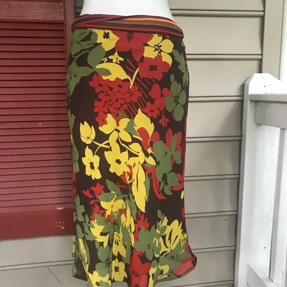 H&M Espresso Floral Skirt 8 FREE SHIP - Picture 3 of 4